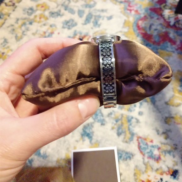 Coach Signature Silver Watch - Picture 4 of 7